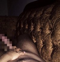 Local for girls - Male escort in Abu Dhabi