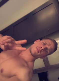 Logan Anthony - Male escort in Dubai Photo 4 of 4