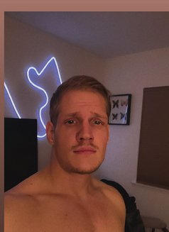 Logan Anthony Dubai - Male escort in Dubai Photo 5 of 7