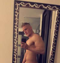 Logan Anthony in dubai for Men & Woman - Acompañantes masculino in Dubai