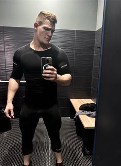 Logan Anthony Dubai - Male escort in Dubai Photo 2 of 7