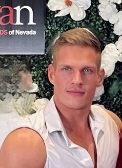 Logan Anthony Dubai - Male escort in Dubai Photo 6 of 7