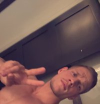 Logan Anthony in dubai for Men & Woman - Acompañantes masculino in Dubai