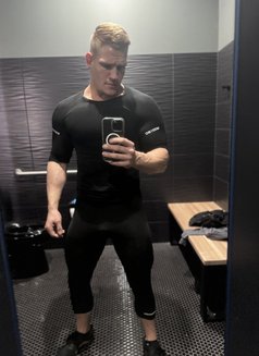 Logan Anthony in dubai for Men & Woman - Male escort in Dubai Photo 7 of 9