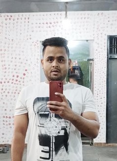 Logan - Acompañantes masculino in Faridabad Photo 7 of 9