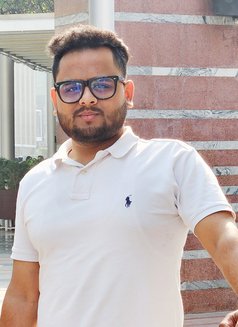 Logan - Acompañantes masculino in Faridabad Photo 9 of 9