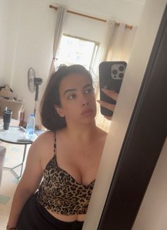 Lojen - Transsexual escort in Beirut Photo 6 of 7
