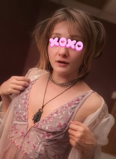 Loki - masseuse in Toronto Photo 16 of 19