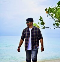 Lokiallrounder - Acompañantes masculino in Hyderabad