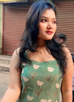 Lokita - puta in Gurgaon Photo 2 of 2