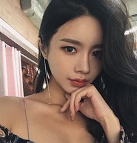 Lola - escort in Shanghai