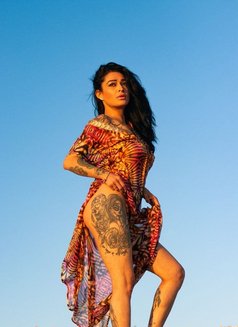Lola - escort in Barcelona Photo 1 of 6