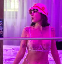 Lola - escort in Doha