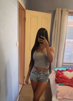 Lola - escort in Erbil Photo 2 of 4