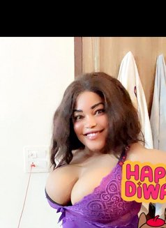 Lola - escort in Gurgaon Photo 1 of 6