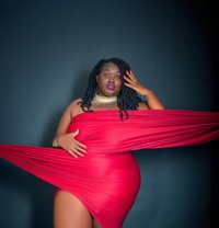 Lola - companion in Nairobi