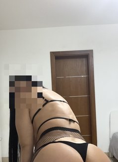 LOLA LATINA FACE-SITTING - escort in Al Manama Photo 8 of 9