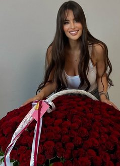 Nata - escort in Riyadh Photo 8 of 9