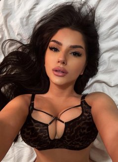 Victoria Vip - puta in İstanbul Photo 8 of 12