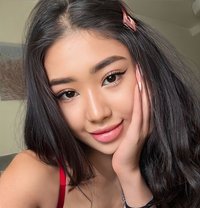 Lola - escort in Singapore