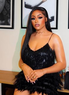 Lola - escort in Noida Photo 3 of 3