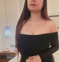 Lola Syrian Model - escort in Dubai