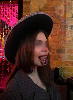 Lola - escort in Dubai Photo 12 of 13