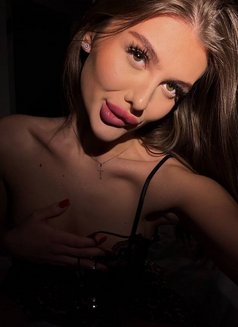 Lola - escort in Tbilisi Photo 2 of 30