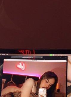 Lola_Xx - Transsexual companion in Abu Dhabi Photo 9 of 9