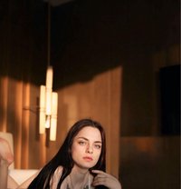 Lola20y, Sexy Snow White - escort in Dubai