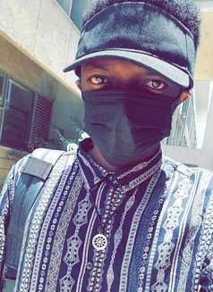 Lole - Acompañantes masculino in Nairobi Photo 2 of 4