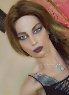 Lolita - Transsexual escort in Beirut Photo 8 of 8
