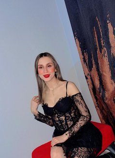 Lolita - puta in İstanbul Photo 17 of 17
