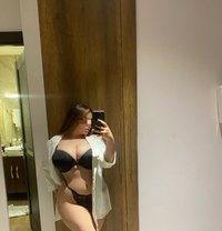 Lolita - puta in Beijing