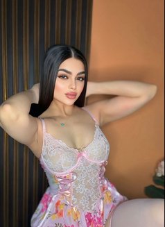 Lolita لولو - escort in Dubai Photo 2 of 5