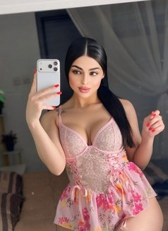 Lolita لولو - escort in Dubai Photo 2 of 6