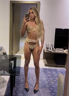 LOLLA TS ALWAYS HORNY WHIT LOT CUM - Acompañantes transexual in Dubai Photo 10 of 10