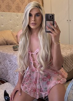 LOLLA TS ALWAYS HORNY WHIT LOT CUM - Acompañantes transexual in Dubai Photo 2 of 10