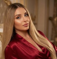 Lolli - escort in Hong Kong