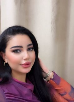 Lolo Dlo3a - escort in Abu Dhabi Photo 1 of 6