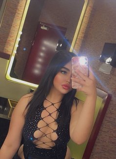 Lolo Dlo3a - escort in Abu Dhabi Photo 3 of 6