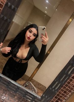 Lolo Dlo3a - escort in Abu Dhabi Photo 6 of 6