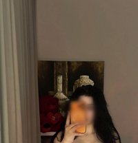 Lolo model - puta in Dubai Photo 1 of 5