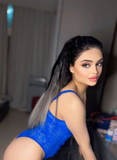 LOLO - escort in Dubai Photo 4 of 6