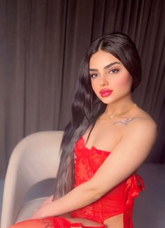 LOLO - escort in Dubai Photo 5 of 8