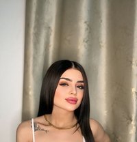 LOLO - puta in Dubai Photo 8 of 9
