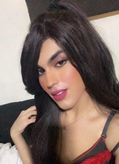 Lolo - Transsexual escort in Beirut Photo 4 of 4