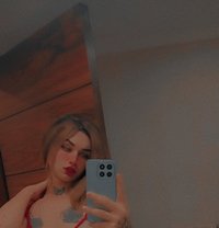 Lolo - Agencia de acompañantes transexuales in Beirut