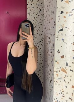 Lolo Syrian Model - puta in Dubai Photo 1 of 3