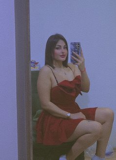 Lolwa - escort in Erbil Photo 2 of 5